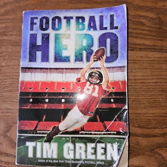 Football Hero by Tim Green Scholastic Paperback Youth Sports Fiction Adventure - Picture 1 of 6